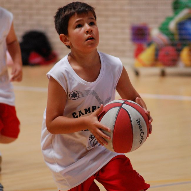 clases baloncesto zaragoza niños