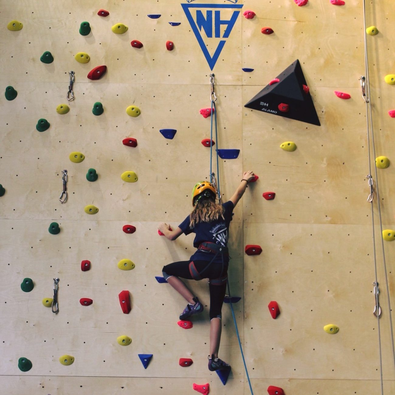 Clases de Escalada para niños en Zaragoza - C. N. Helios