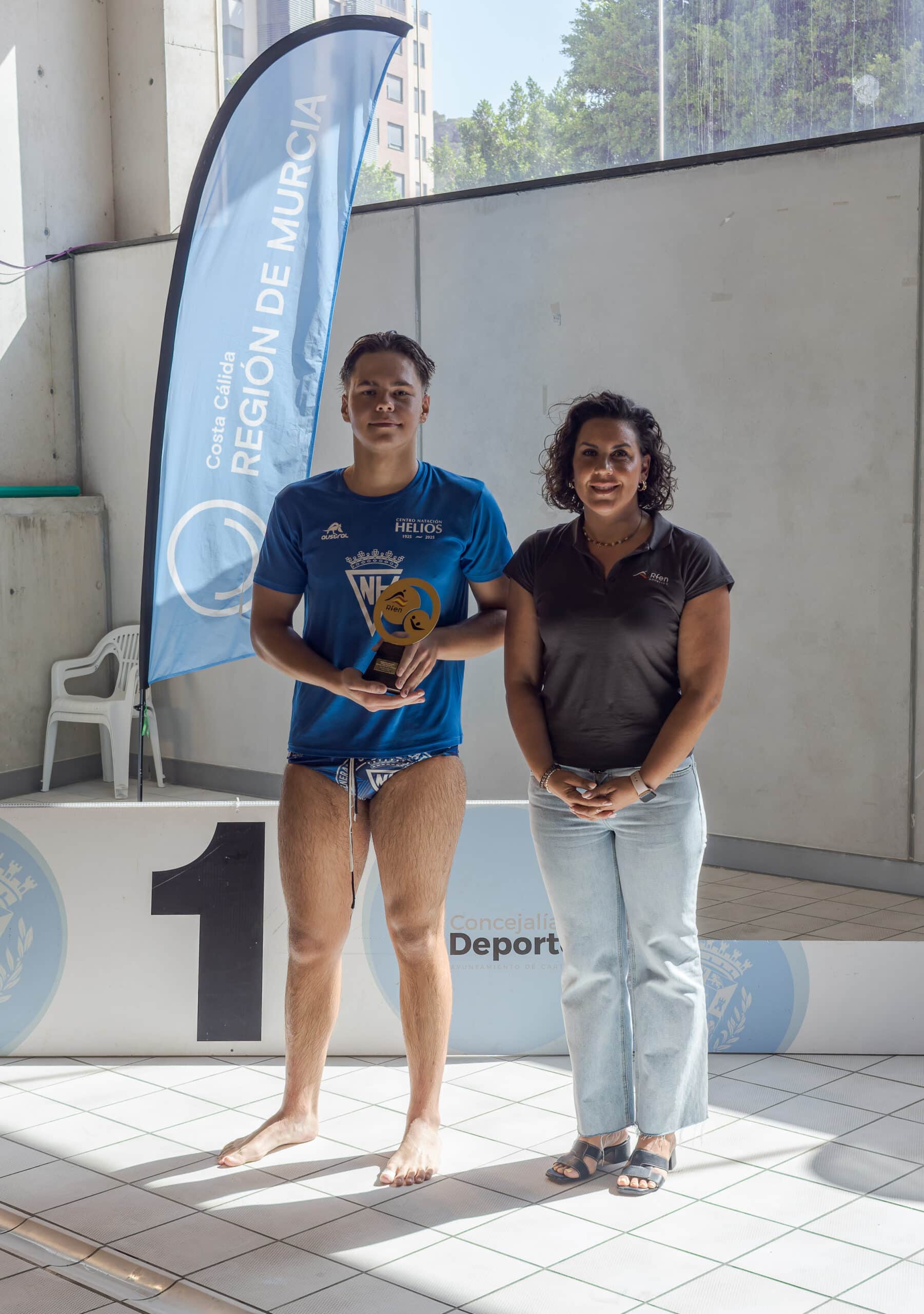 CAMPEONATO JUVENIL WATERPOLO 25 premiacion-4